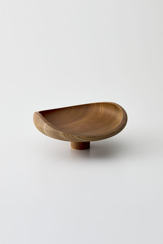 AEKA Object, Footed Flat Bowl, Smoke grey by GATO MIKIO
