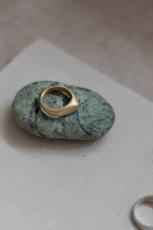 Ulrike Ramin One Sister Gold Ring