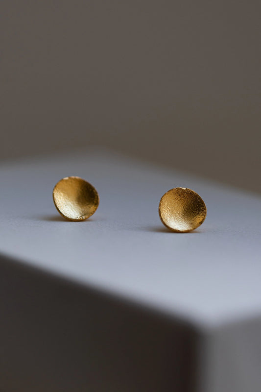 Gold Fingerprint Earring I by Heeseung Koh