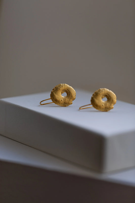 Gold Fingerprint Earring IV by Heeseung Koh