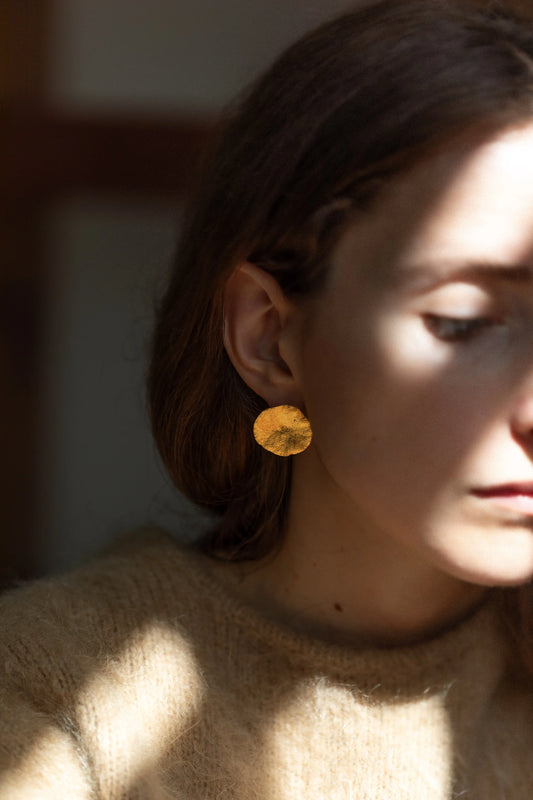 Gold Fingerprint Earring V by Heeseung Koh