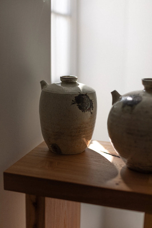 Vinegar Bottle III by Kwak Kyung-Tae