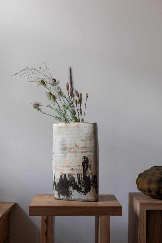 Folding Screen Vase I by Kwak Kyung-Tae