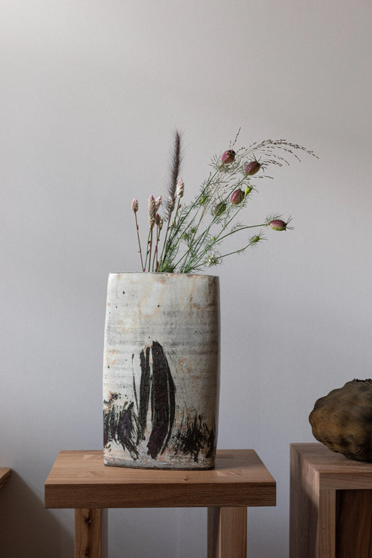 Folding Screen Vase I by Kwak Kyung-Tae