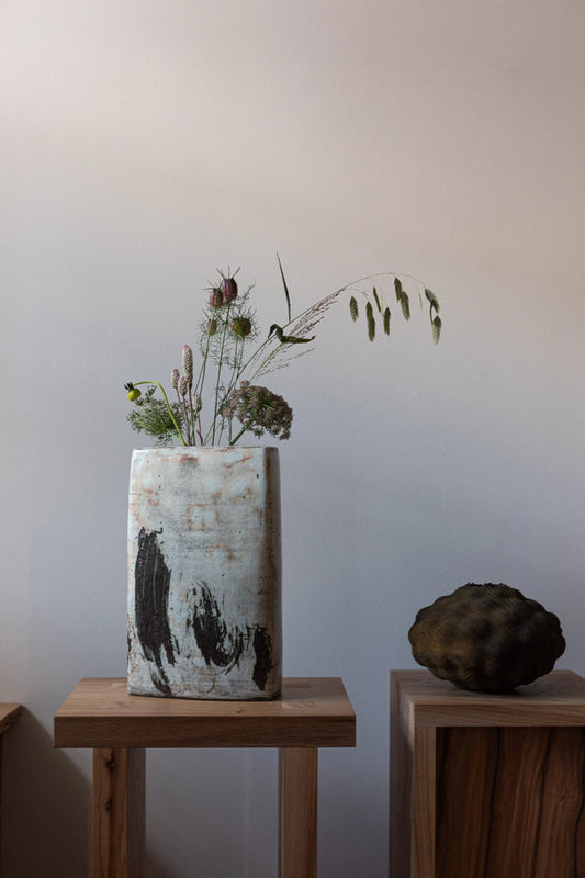 Folding Screen Vase II by Kwak Kyung-Tae
