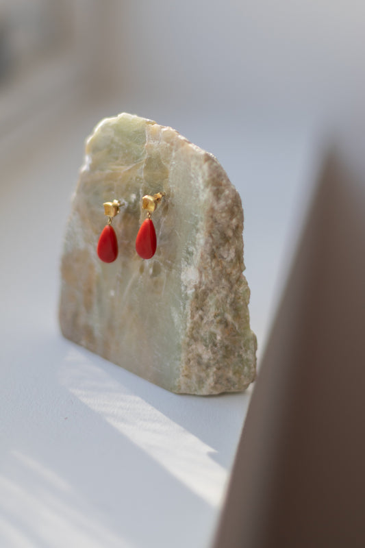 Shell square coral earrings by Ulrike Ramin