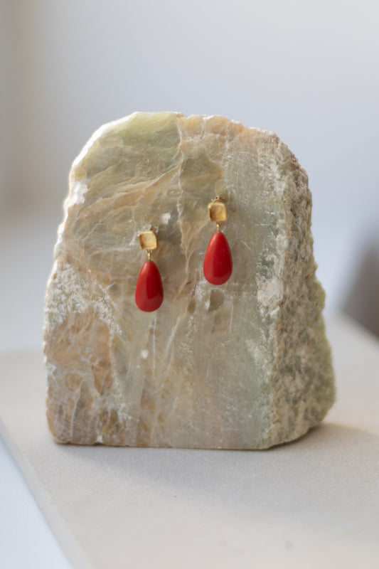 Shell square coral earrings by Ulrike Ramin