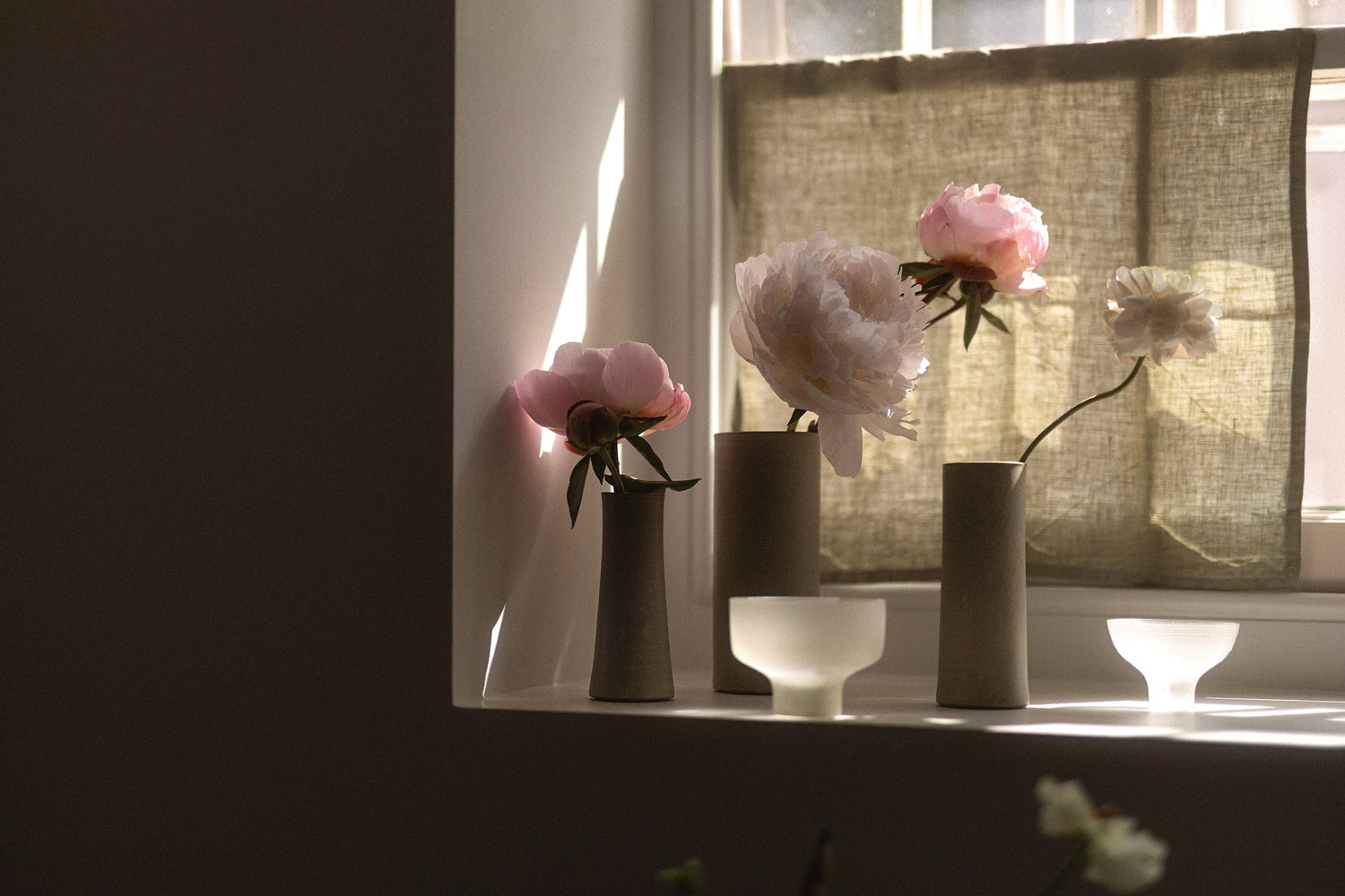 A CERAMIC, GLASS & METAL CURATION