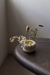 Pique-fleurs en couronnes', small,  by Cécile Daladier