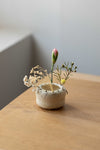 Pique-fleurs en couronnes', small,  by Cécile Daladier