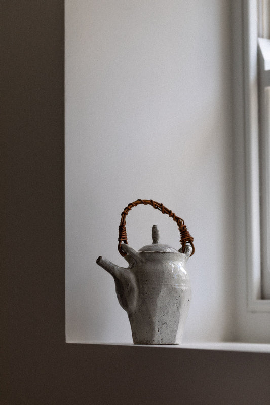 Kohiki Teapot Cane Handle III