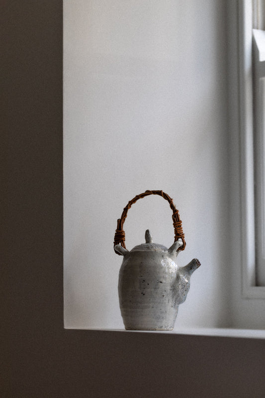 Kohiki Teapot Cane Handle II