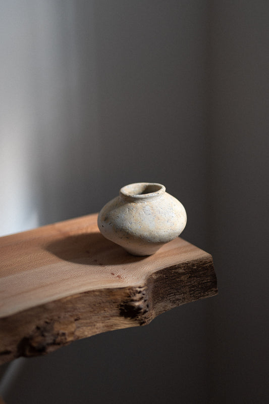 Low Pale Vase by Shinji Matsuo