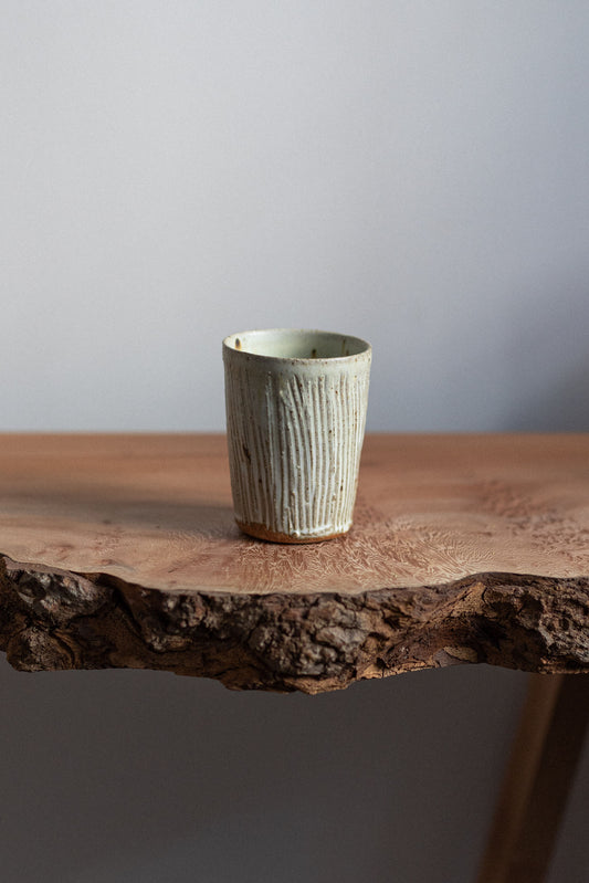 Vertically Combed Beakers