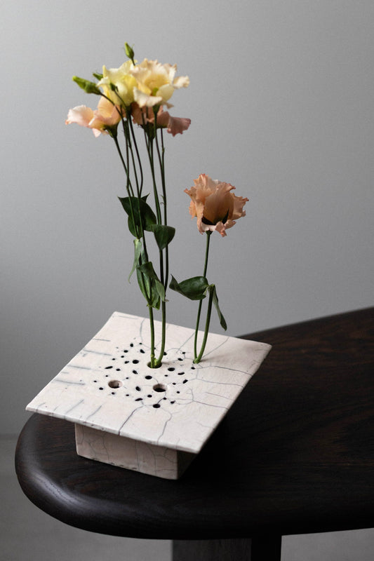 Pique-Fleurs Banquise' by Cécile Daladier