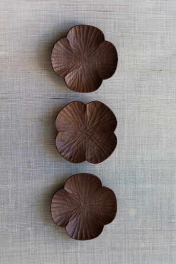 Cloud Form Small Plate in Walnut