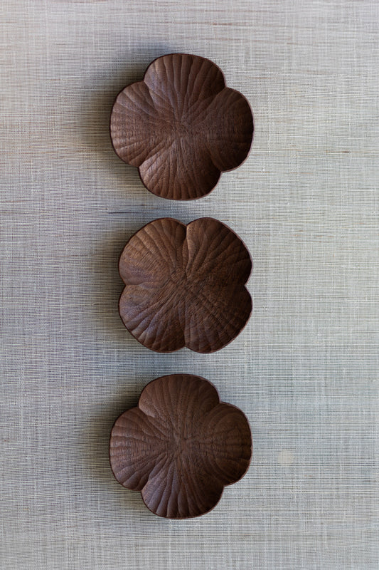Cloud Form Small Plate in Walnut