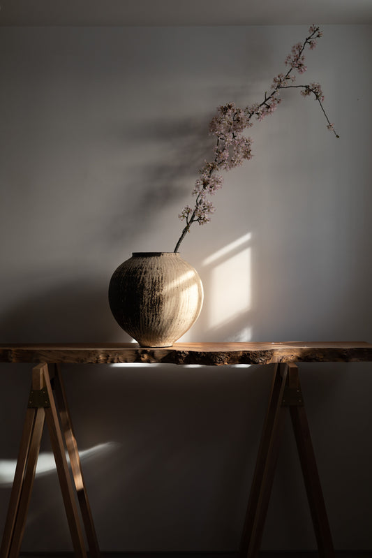 Large Stoneware Vessel by Tamotsu Suzuki