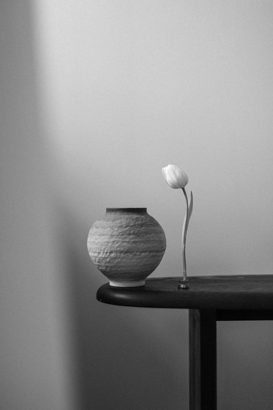 Moon Jar II by ShinHyeok Ha